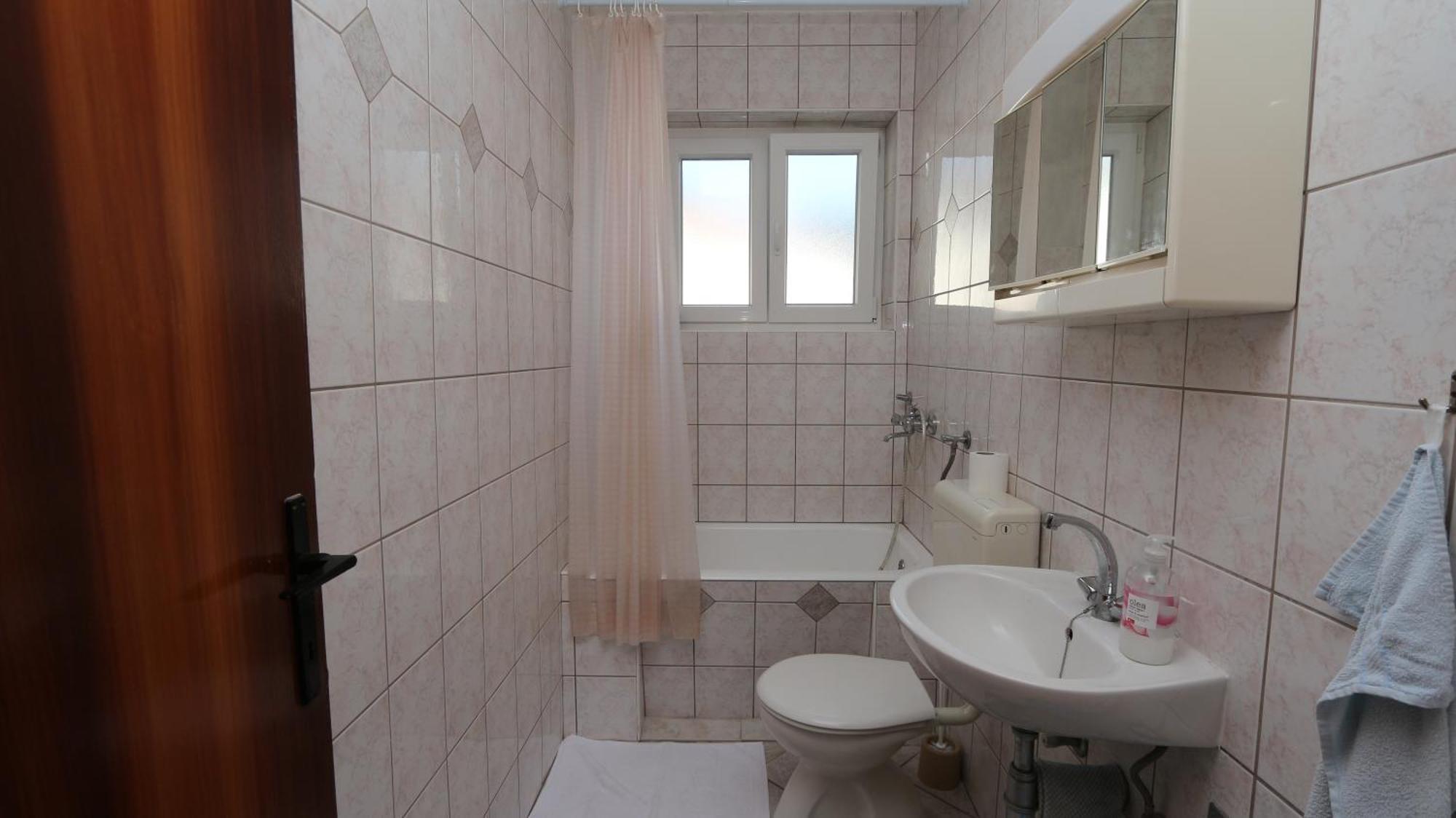 Dinka Guesthouse Makarska Exterior photo