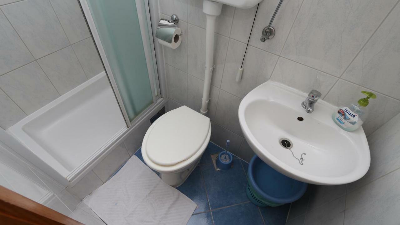 Dinka Guesthouse Makarska Exterior photo
