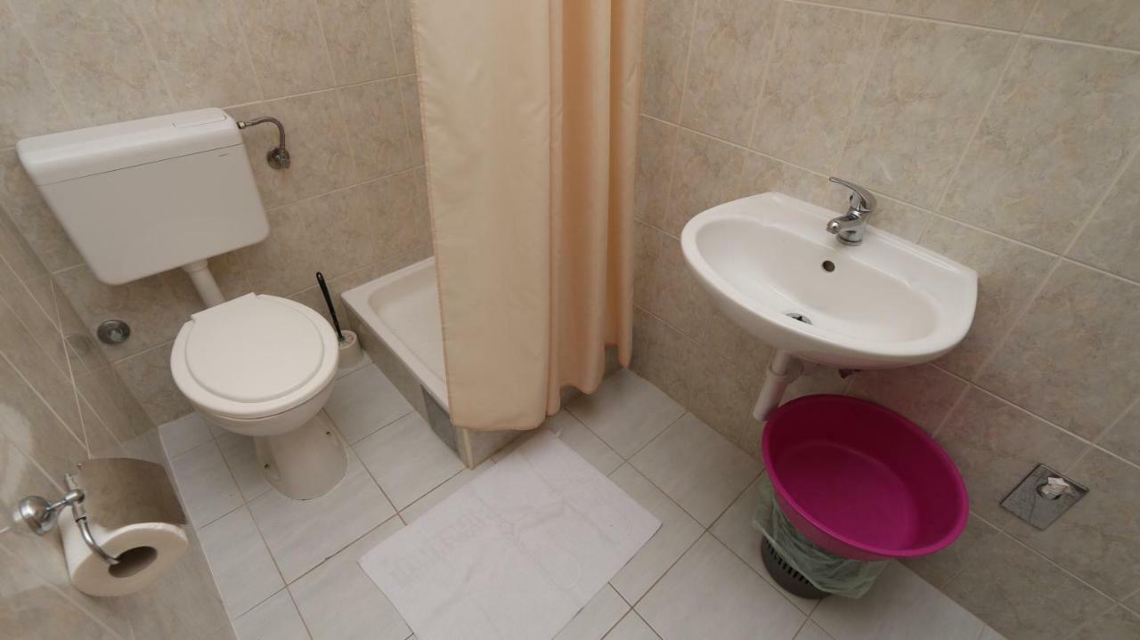 Dinka Guesthouse Makarska Exterior photo